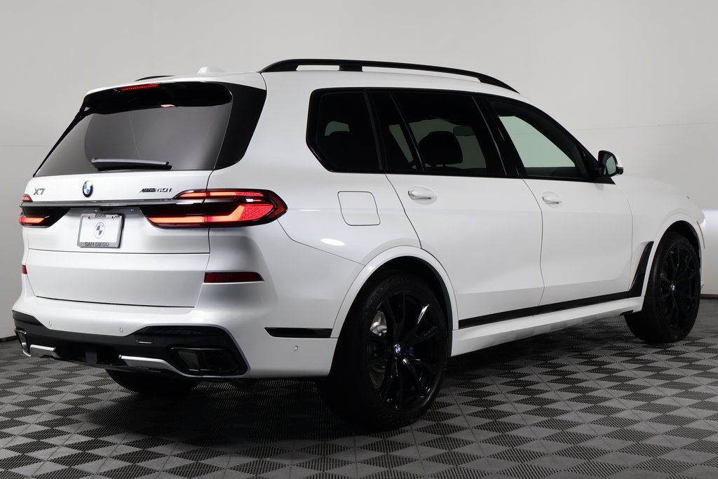 Thumbnail: 2026 BMW X7 - 2