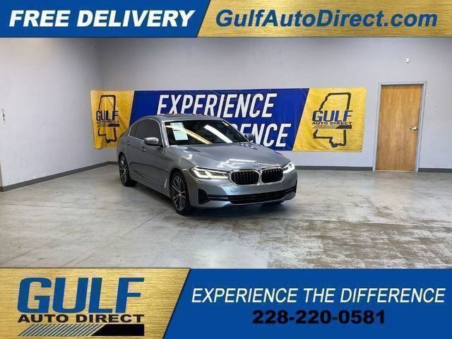 Skyscraper Gray Metallic 2023 BMW 5 Series 530e Hybrid Plug-in RWD Sedan Rear-Wheel Drive Automatic