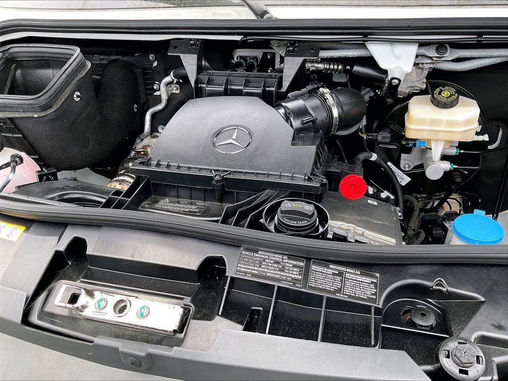 2025 Mercedes-Benz Sprinter 2500 — photo 29