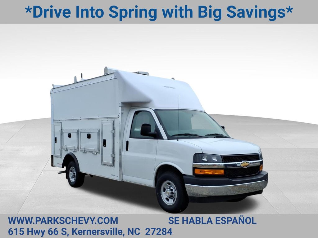 2025 Chevrolet Express Chassis 3500 Cutaway 159