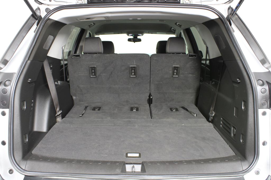 Used 2021 Chevrolet Traverse for sale in 