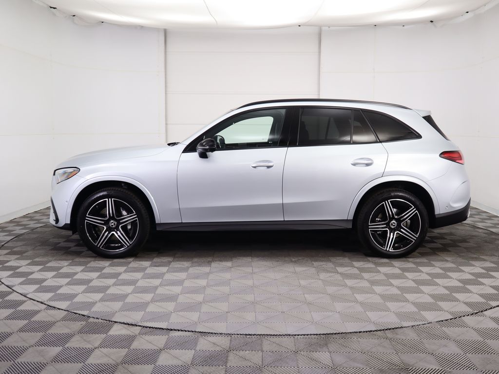 Thumbnail: 2026 Mercedes-Benz GLC - 8