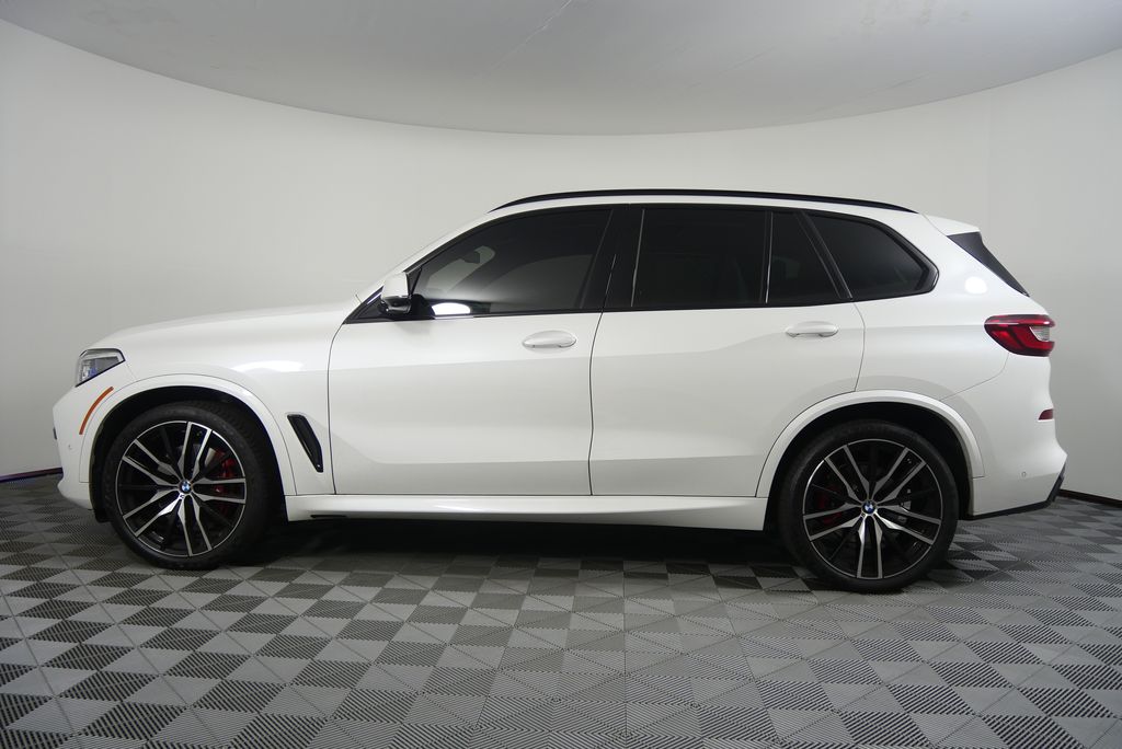 Thumbnail: 2022 BMW X5 - 6
