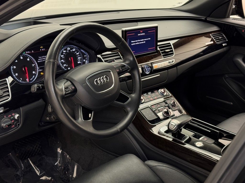 Thumbnail: 2017 Audi A8 - 31