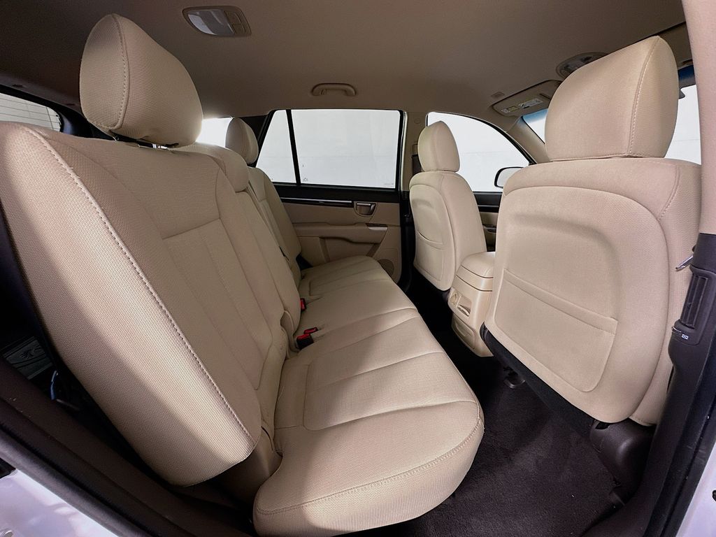 Thumbnail: 2012 Hyundai Santa Fe - 25