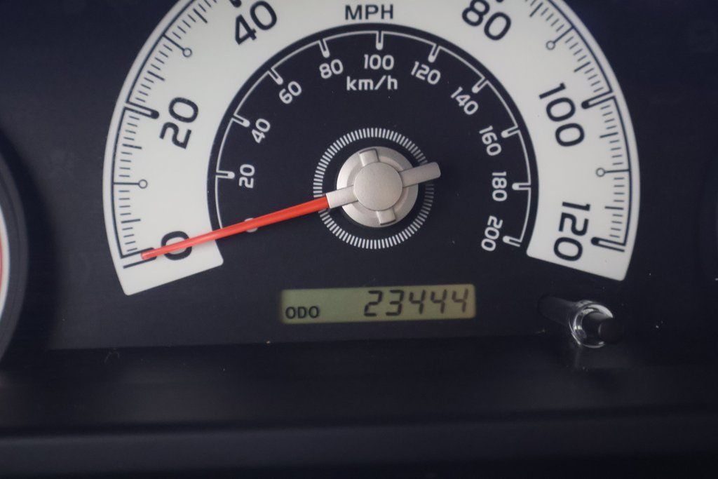 Thumbnail: 2014 Toyota FJ Cruiser - 17