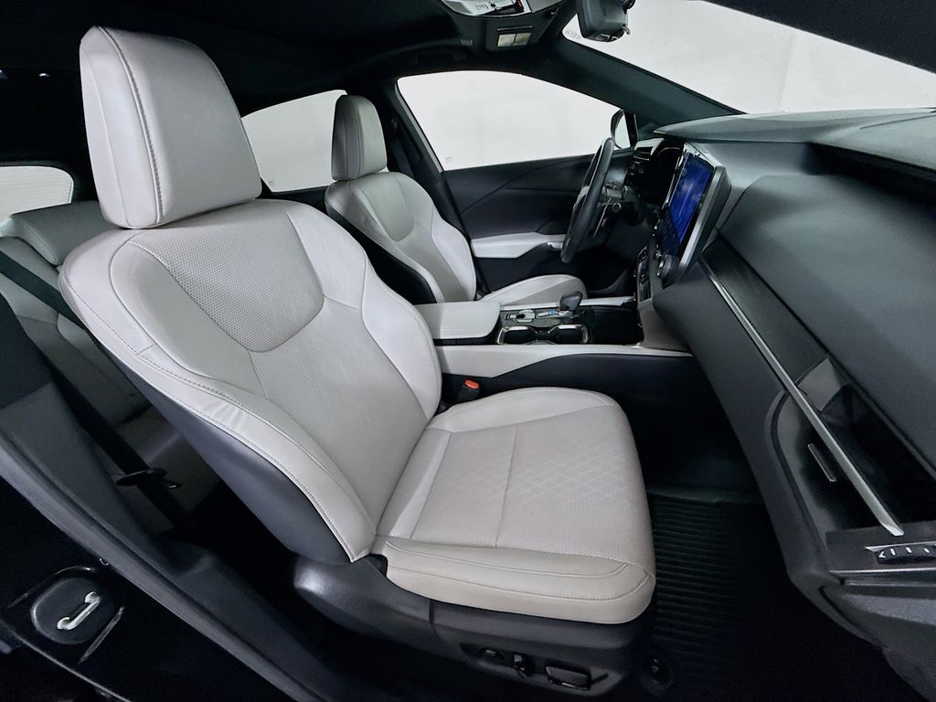 Thumbnail: 2024 Lexus RX - 29