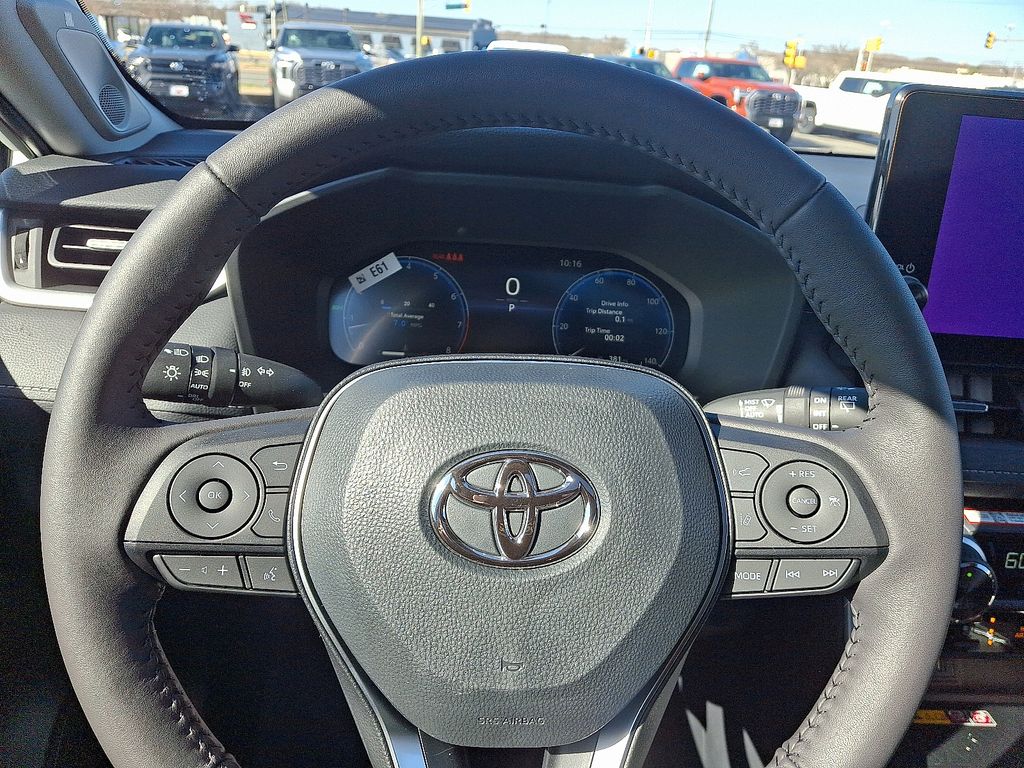 Thumbnail: 2025 Toyota RAV4 - 11