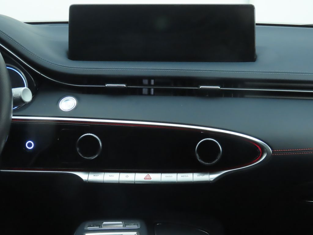 Thumbnail: 2022 Genesis GV70 - 14