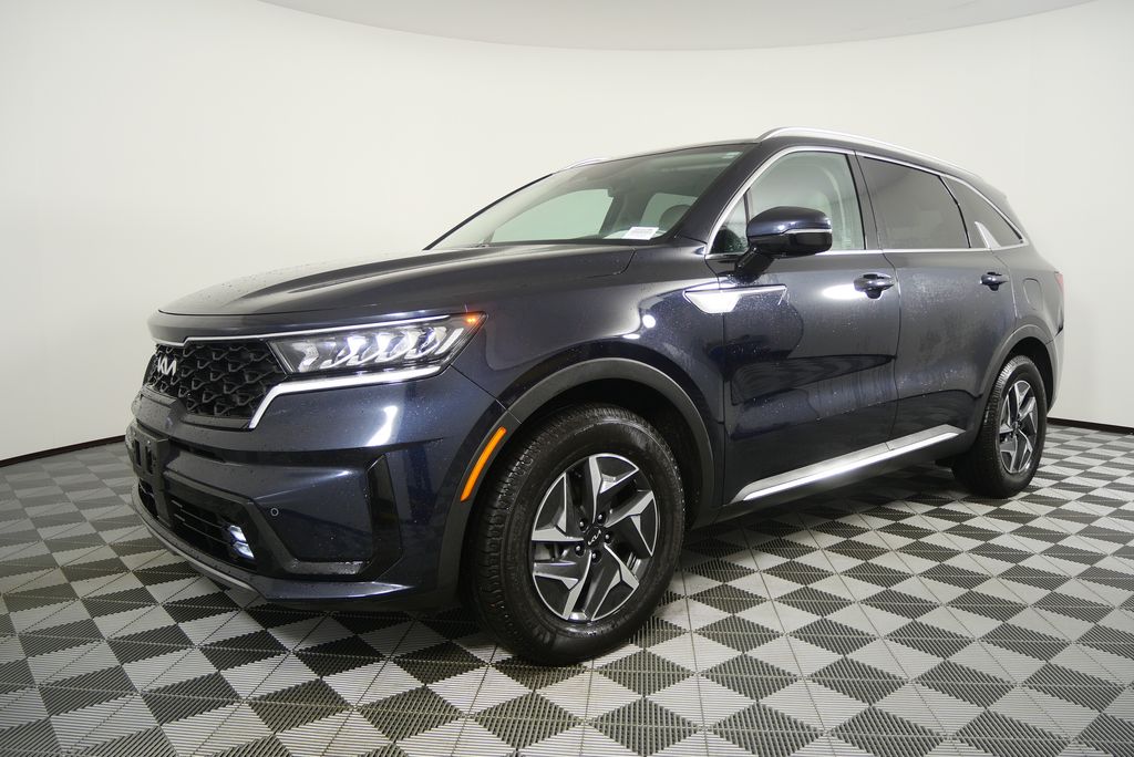 Thumbnail: 2023 Kia Sorento - 8