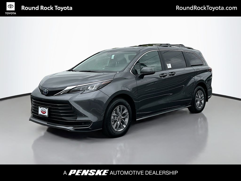 2025 Toyota Sienna LE -
                Round Rock, TX