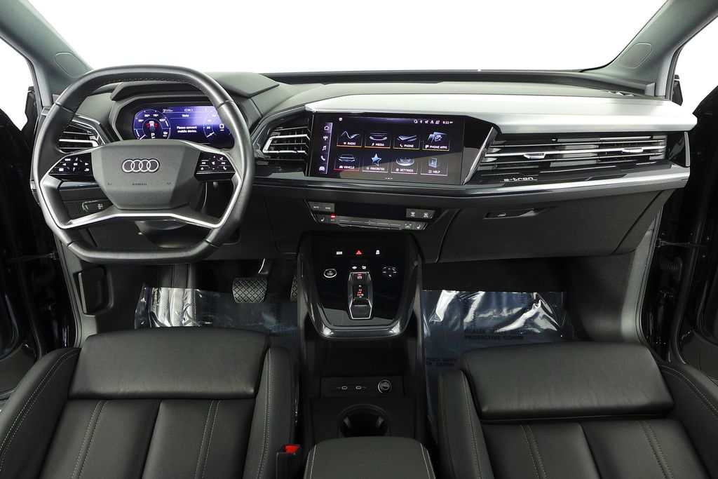 Thumbnail: 2023 Audi Q4 e-tron - 24