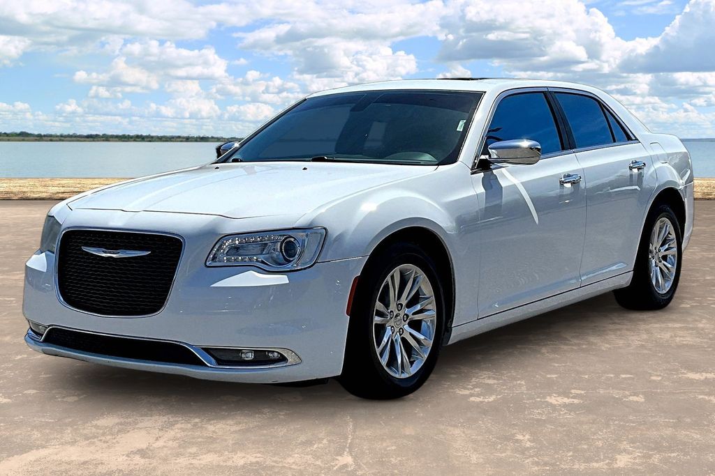 Bright White Clearcoat 2016 Chrysler 300 Sedan Rear-Wheel Drive 8-Speed Automatic