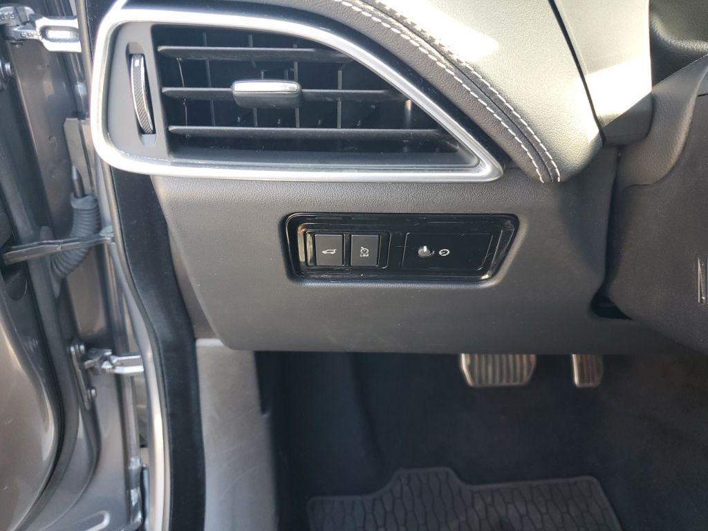 Used Car 2020 Jaguar F-pace  25t Checkered Flag For Sale Under $30,000 In Austin, Texas