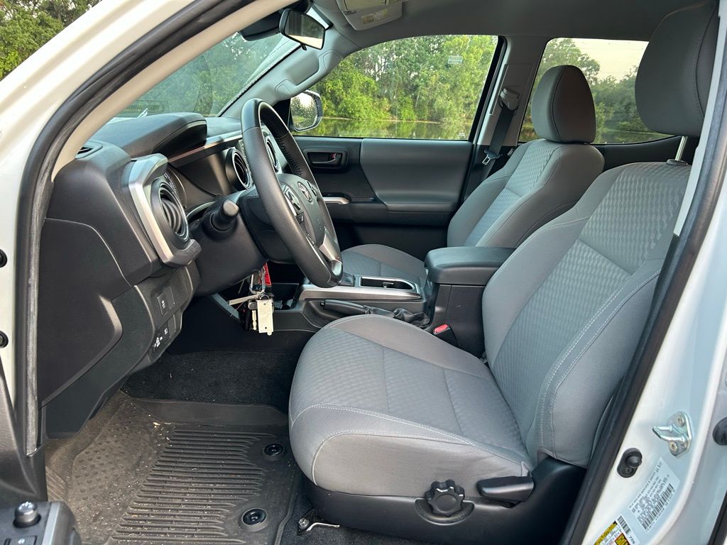 2023 Toyota Tacoma SR5 13