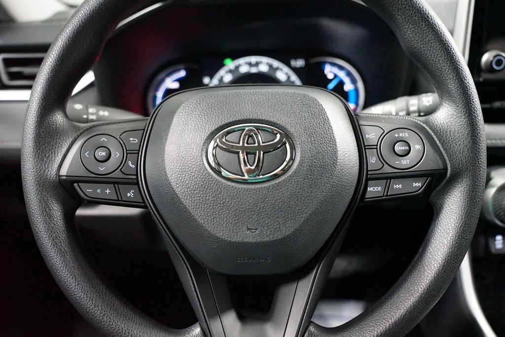 Thumbnail: 2025 Toyota RAV4 - 12