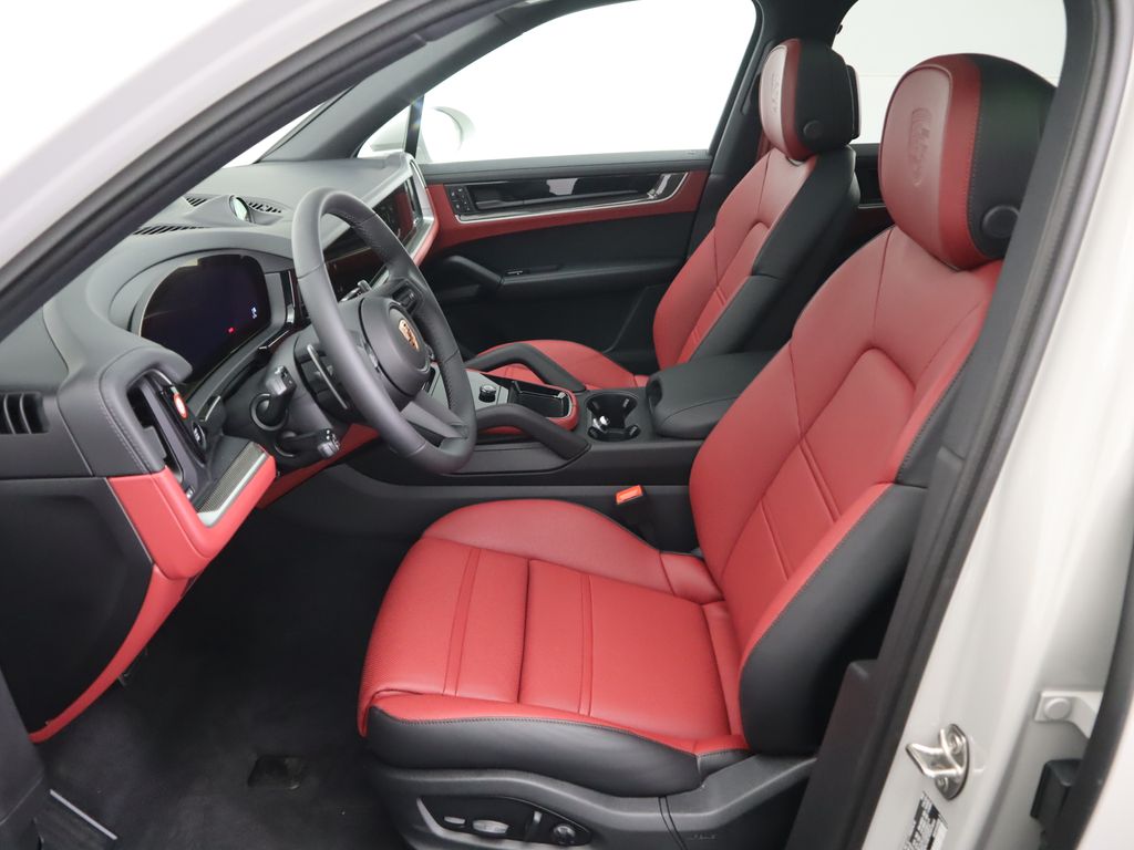 Thumbnail: 2025 Porsche Cayenne - 5