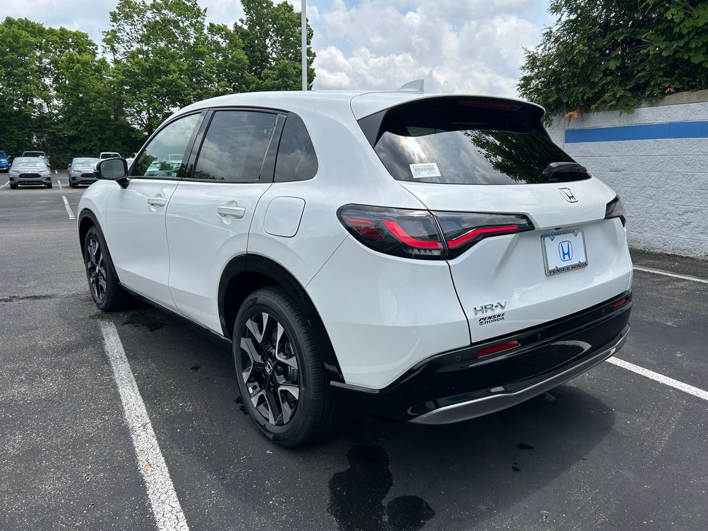 Thumbnail: 2027 Honda HR-V - 3