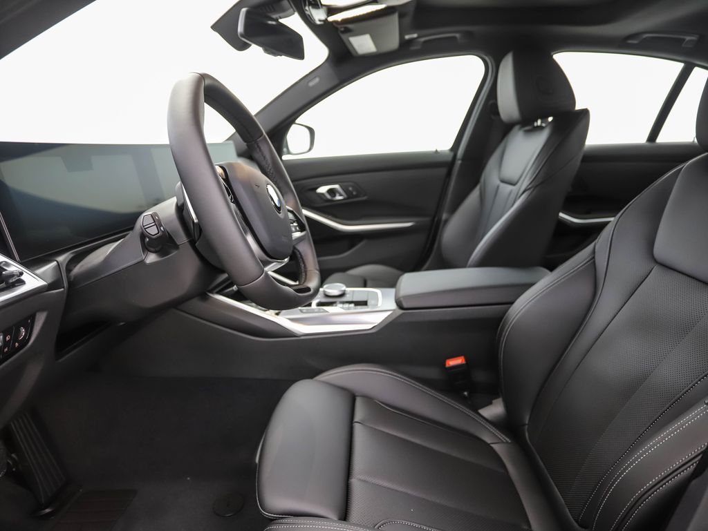 Thumbnail: 2025 BMW 3 Series - 12