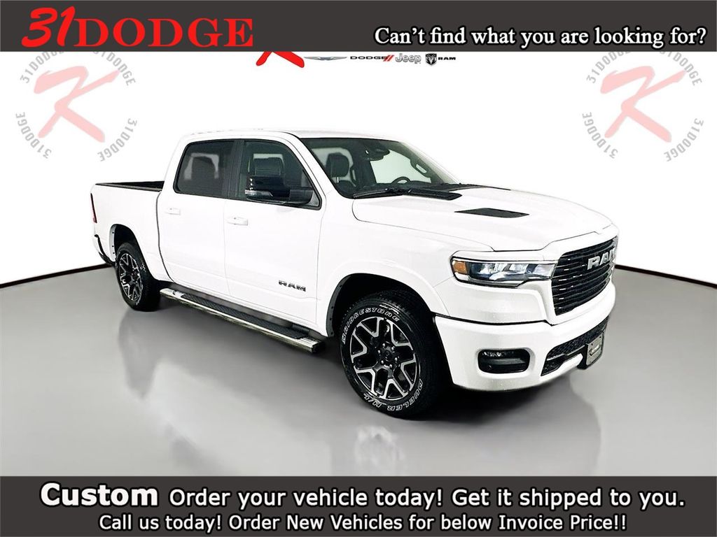 2026 RAM 1500 Laramie Crew Cab 4WD