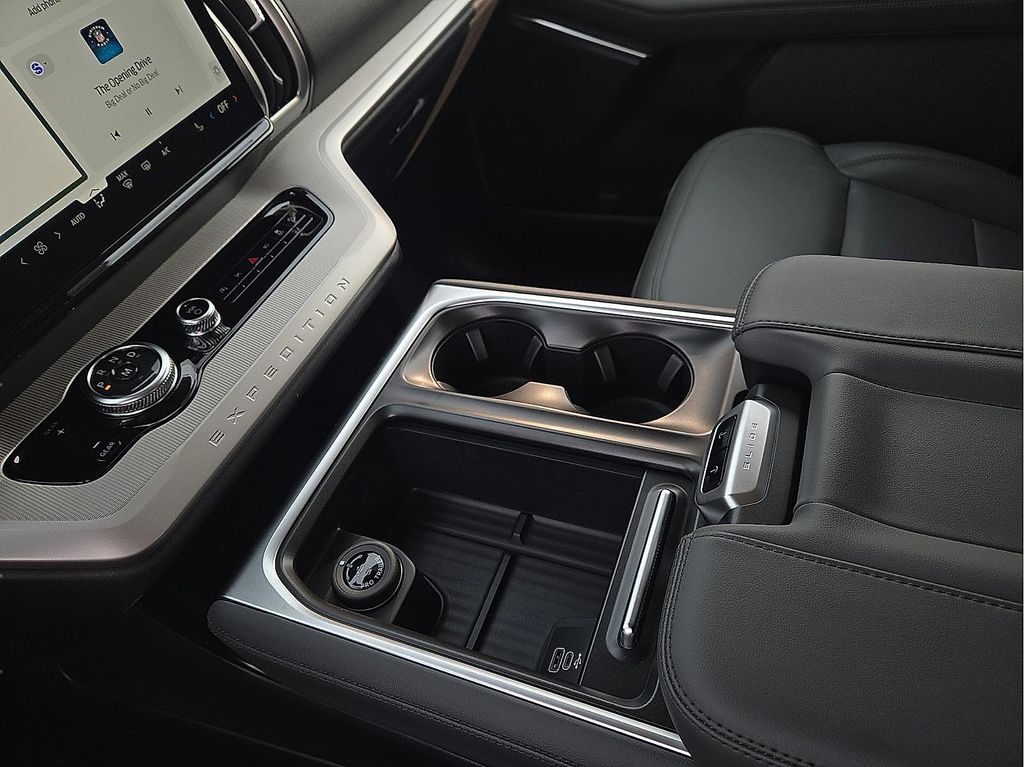 New 2026 Ford Expedition Active For Sale in Farmington, AR