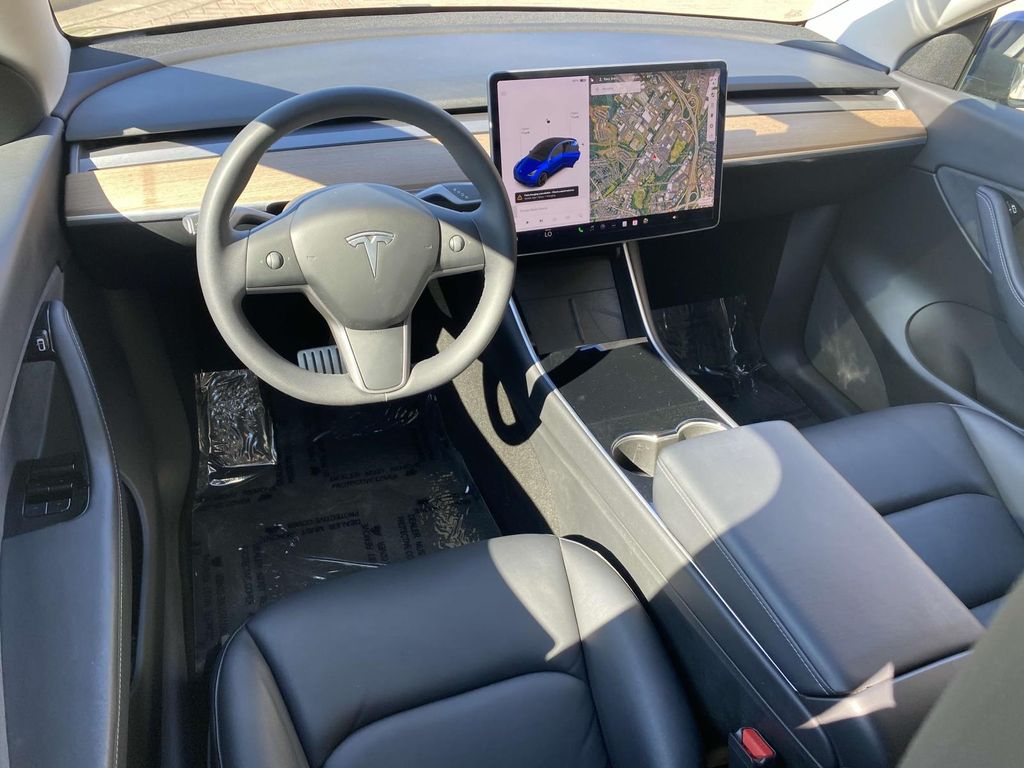 2020 Tesla Model Y Performance 24