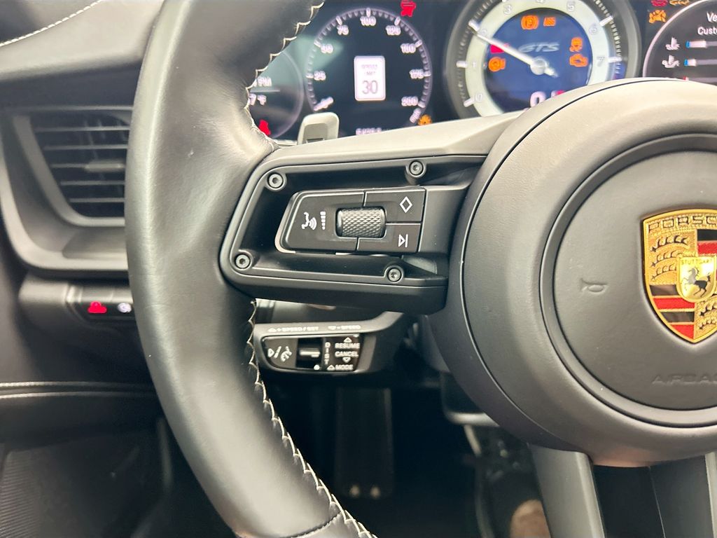 Thumbnail: 2024 Porsche 911 - 14