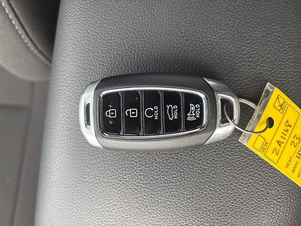 Used 2023 Hyundai Elantra Sedan