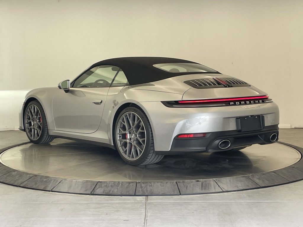 2026 Porsche 911 Carrera 4S - 2