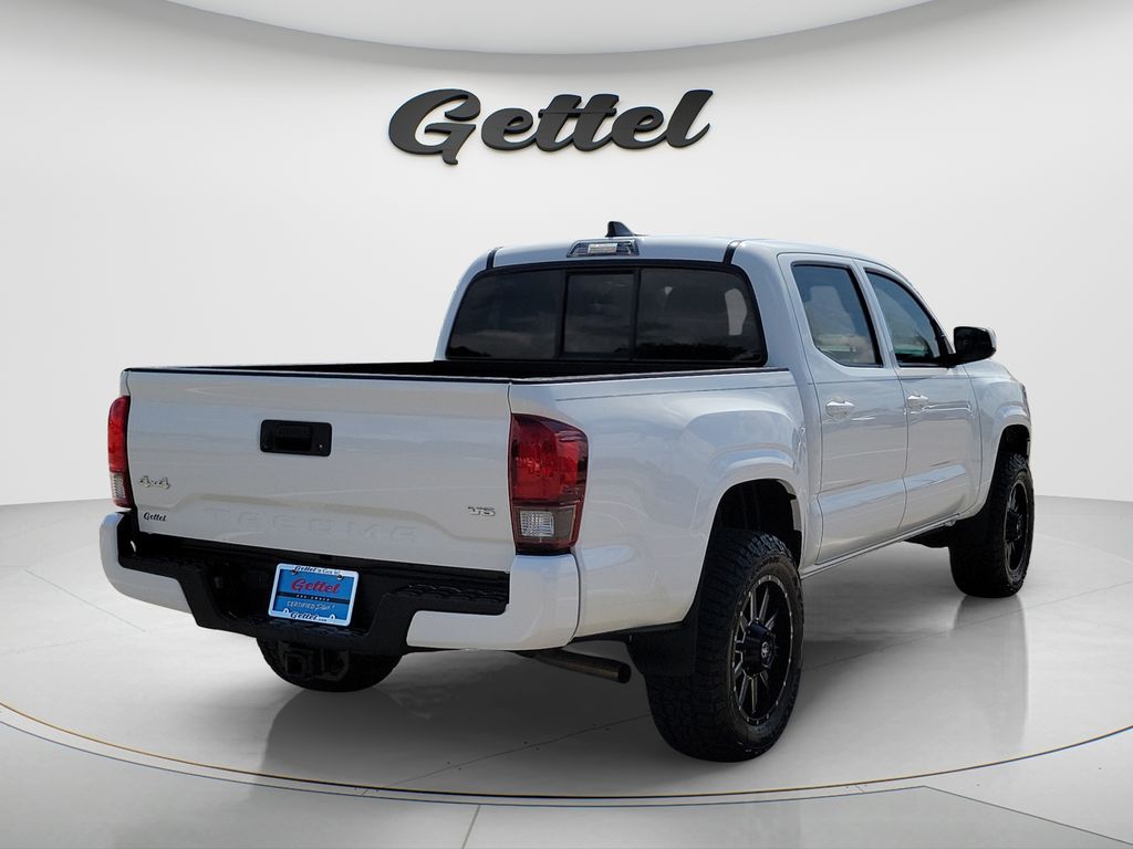 Certified Used 2023 White Toyota SR image 5