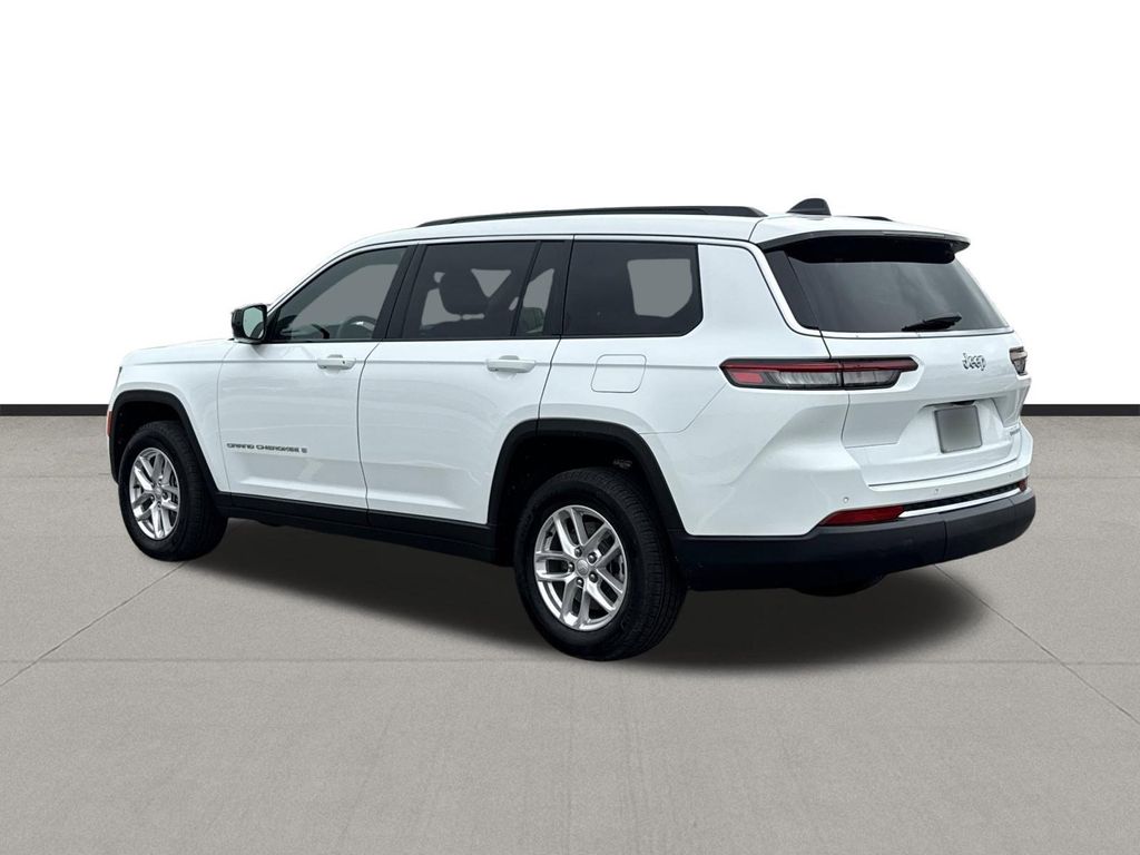 2025 Jeep Grand Cherokee L Laredo White at Wharton Ford