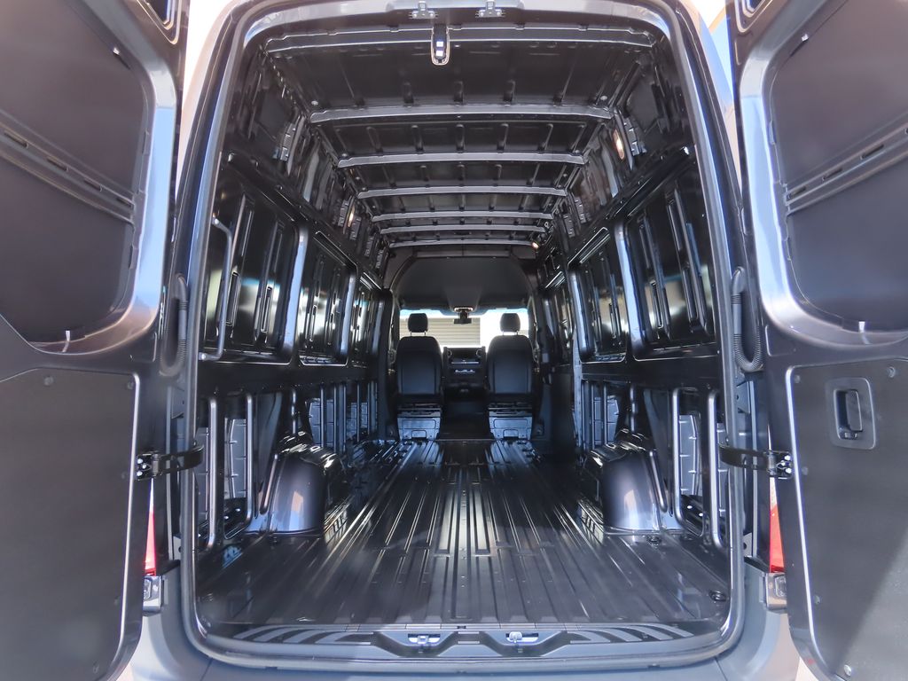 Thumbnail: 2026 Mercedes-Benz Sprinter - 26