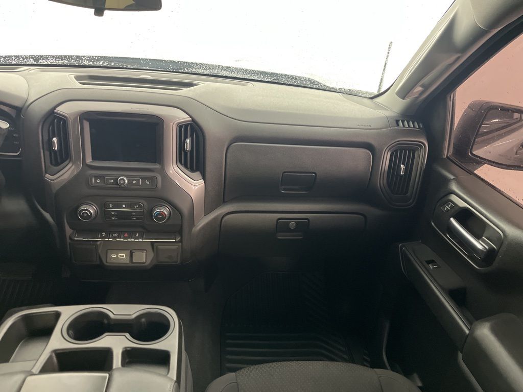 Thumbnail: 2021 Chevrolet Silverado 1500 - 13