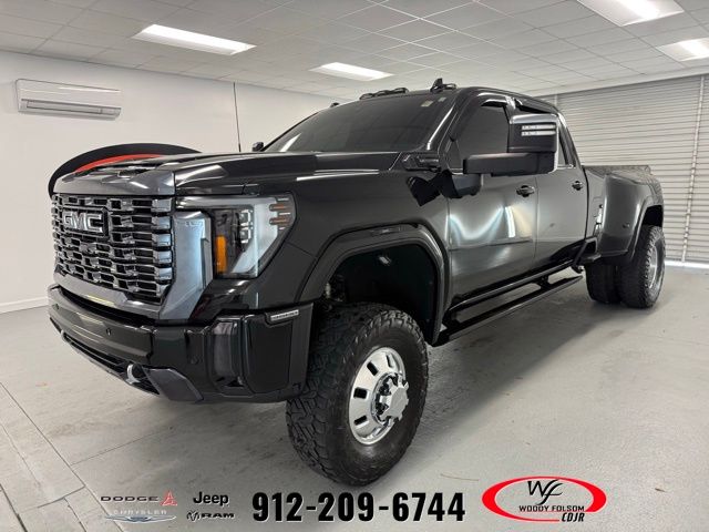 2024 GMC Sierra 3500HD Denali Ultimate Crew Cab 4WD