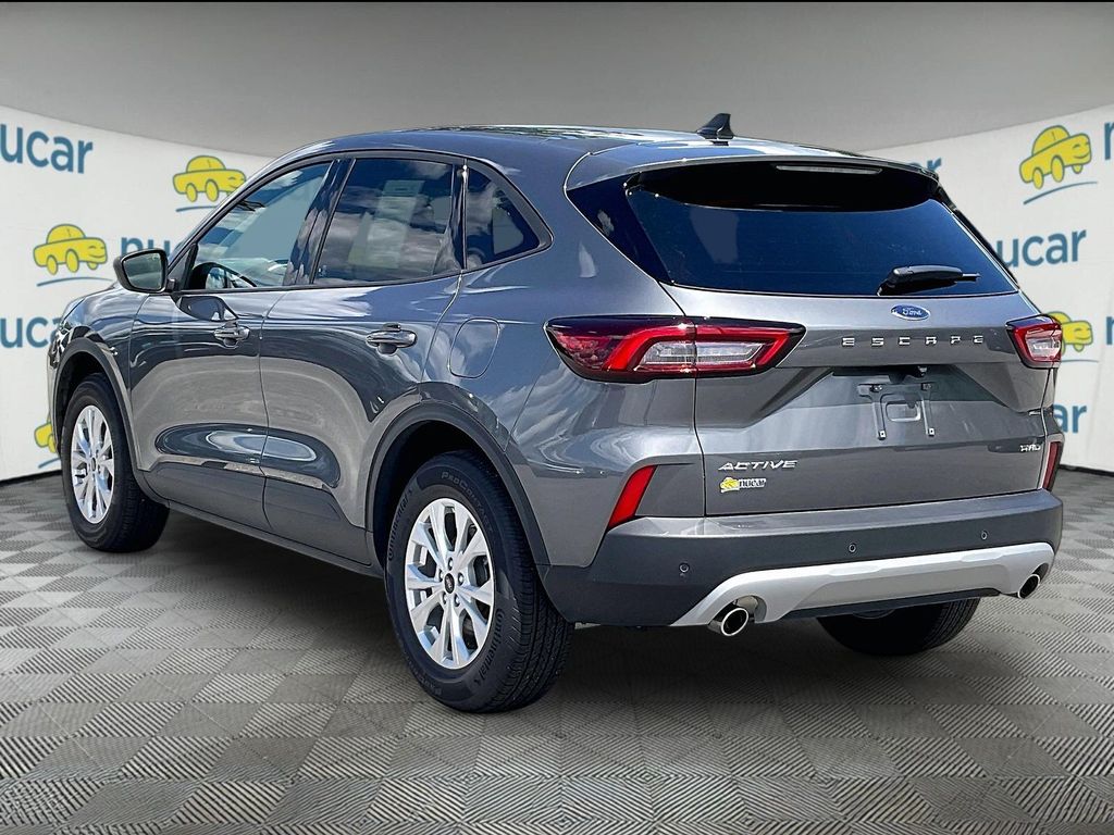 2025 Ford Escape — photo 4