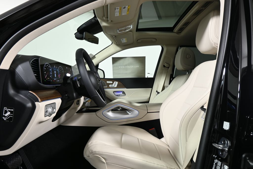 Thumbnail: 2026 Mercedes-Benz GLE - 3