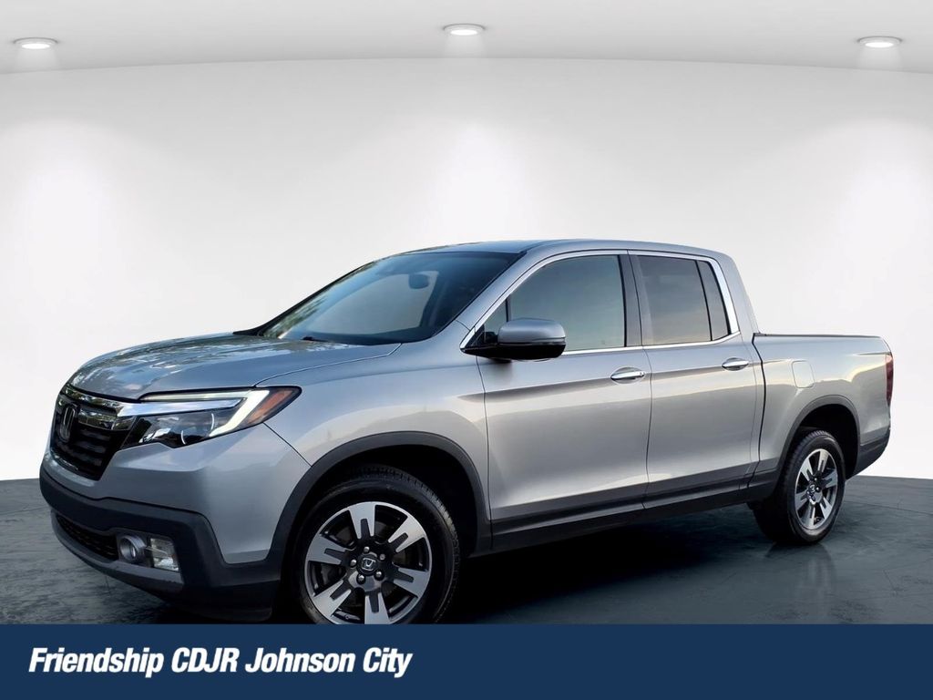 Lunar Silver Metallic 2017 Honda Ridgeline Pickup Truck All-Wheel Drive 6-Speed Automatic