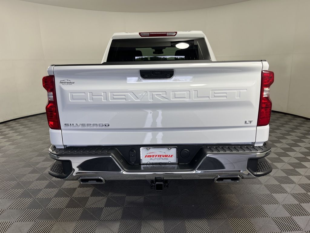 Thumbnail: 2026 Chevrolet Silverado 1500 - 4