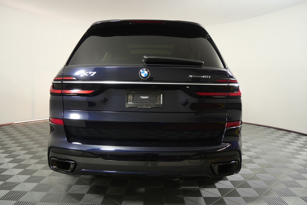 Thumbnail: 2023 BMW X7 - 4