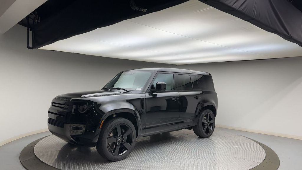 Thumbnail: 2025 Land Rover Defender - 4