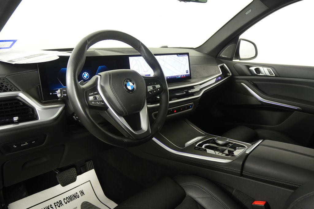 Thumbnail: 2025 BMW X5 - 13