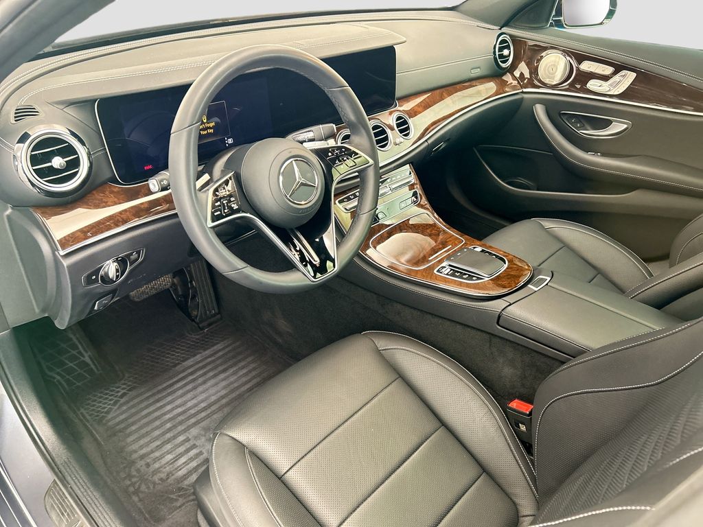 Thumbnail: 2023 Mercedes-Benz E-Class - 9