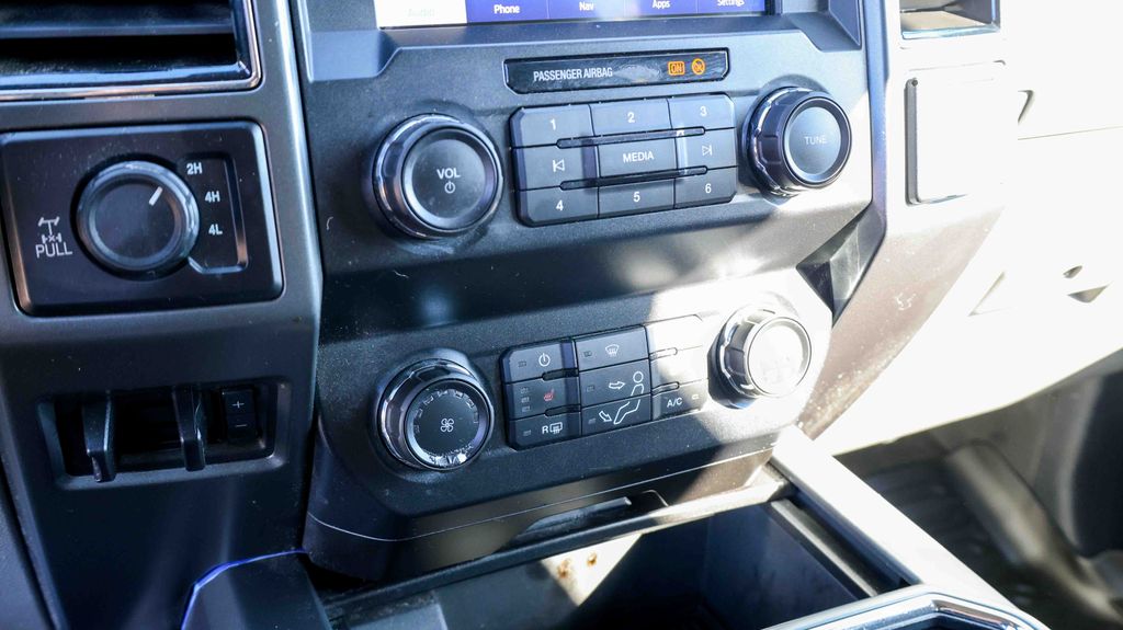 Used 2022 Ford Super Duty F-350 XLT 4D Crew Cab