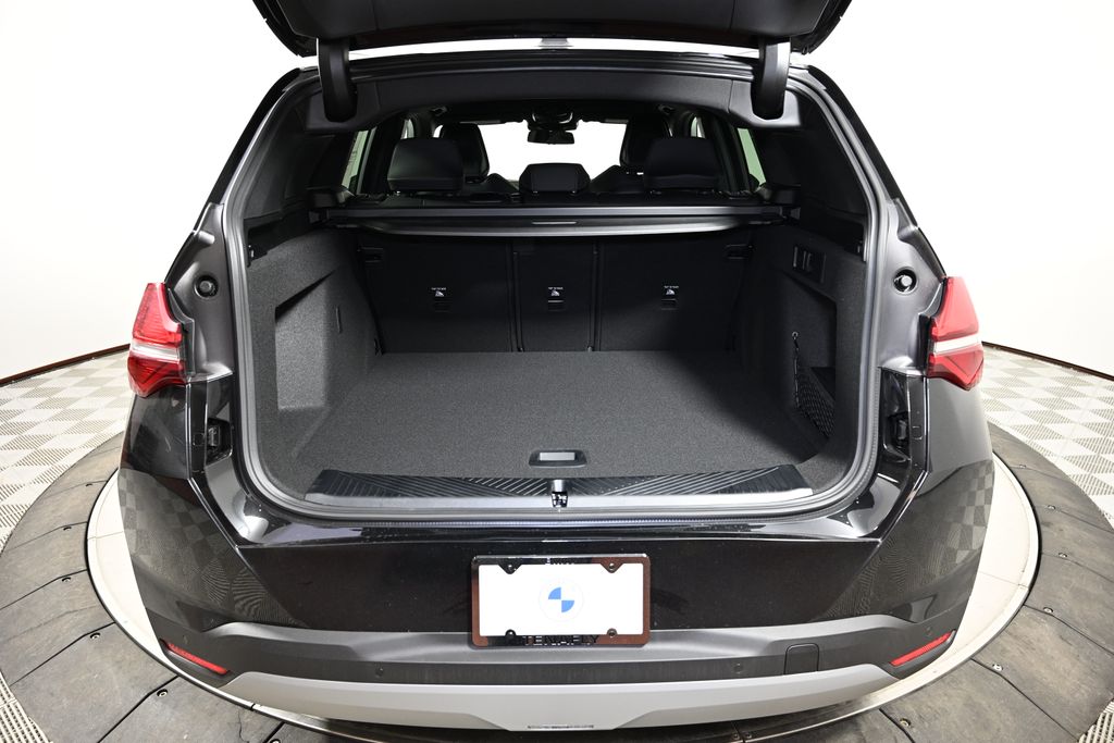 Thumbnail: 2026 BMW X3 - 10