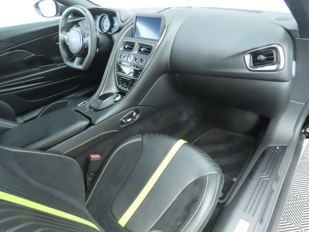 Thumbnail: 2019 Aston Martin DB11 - 18