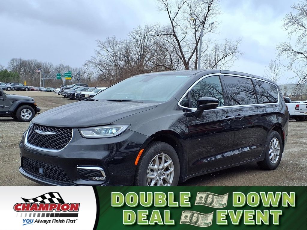 2025 Chrysler Pacifica Select FWD