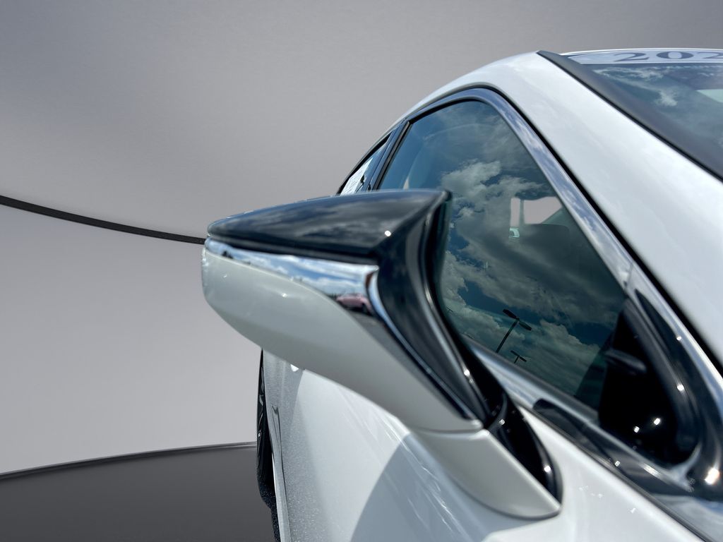 Thumbnail: 2025 Lexus ES - 31