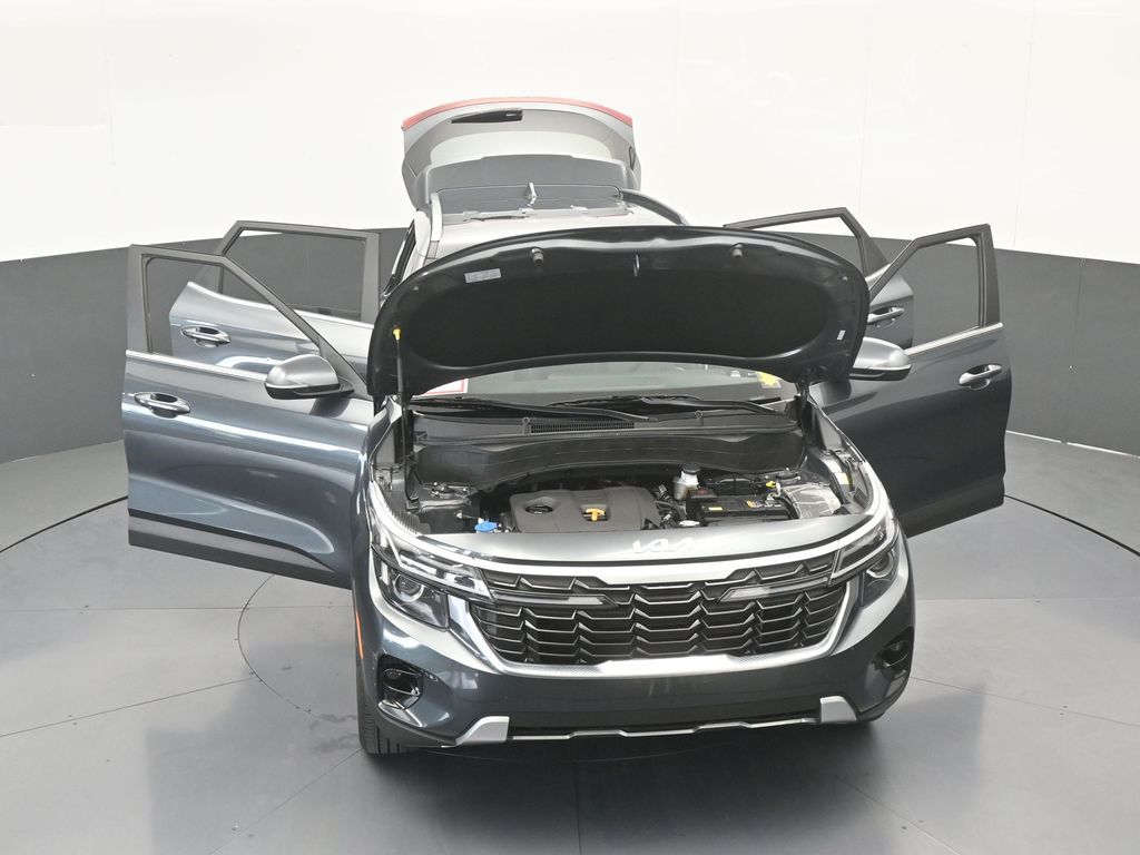 Used 2024 Gravity Gray Kia EX image 72