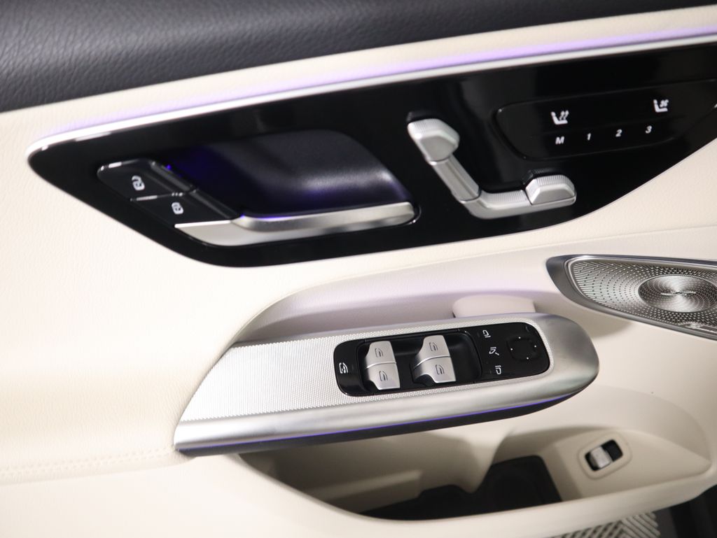 Thumbnail: 2026 Mercedes-Benz GLC - 25