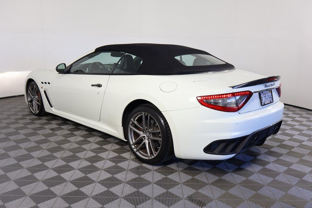 Thumbnail: 2013 Maserati GranTurismo - 6